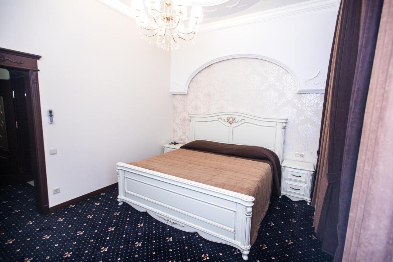 Готель Петрівський Кропивницкий Экстерьер фото